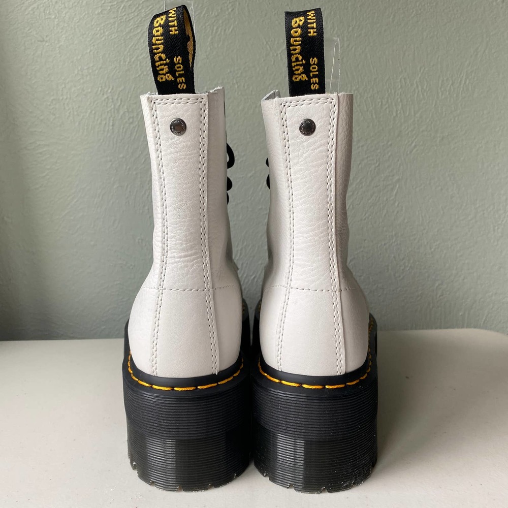 NEW Dr. Martens 1460 Pascal Max Platform Lace Up Boot White Black Women Size 9 - Picture 5 of 12